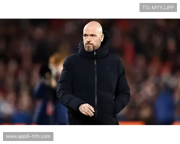 滕哈赫批评曼联客场防守，承认争四难度大